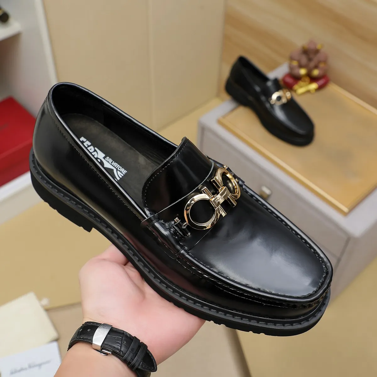 Men's shoes 💰500 Ferragamo [Ferragamo] top imported suit men's shoes 💯Original copy of the official website, product materials: selected imported embossed calfskin + luxury hardware buckle accessories ~ imported water-dyed cow 🐂 leather lining. Strong three-dimensional visual effect, original combination outsole, multiple colors available😘 Size: 38-44 (.45.46.4. Customized)